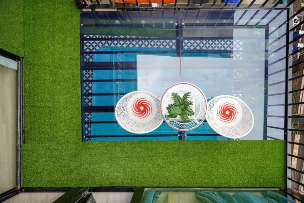 Almor Hostel With Pool In Right Center Hạ Long Exterior foto